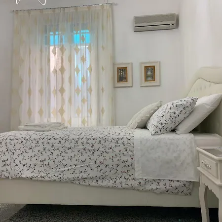 Apartman Temporary House Oberdan *