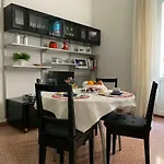 Апартаменты Temporary House Oberdan *