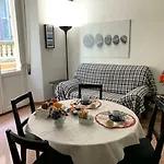 Temporary House Oberdan Апартаменты