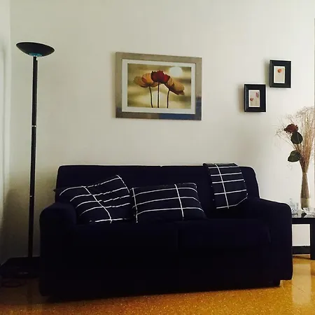 Temporary House Oberdan דירה